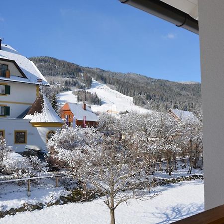 穆劳附近圣格奥尔根Haus Ofner Am Kreischberg住宿加早餐旅馆 外观 照片